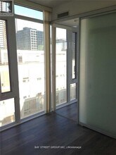 75 St Nicholas St in Toronto, ON - Building Photo - Building Photo