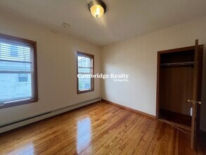 6 Boston Ave, Unit A in Somerville, MA - Building Photo - Building Photo