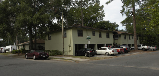 1910 NW 2nd Ave in Gainesville, FL - Building Photo - Building Photo