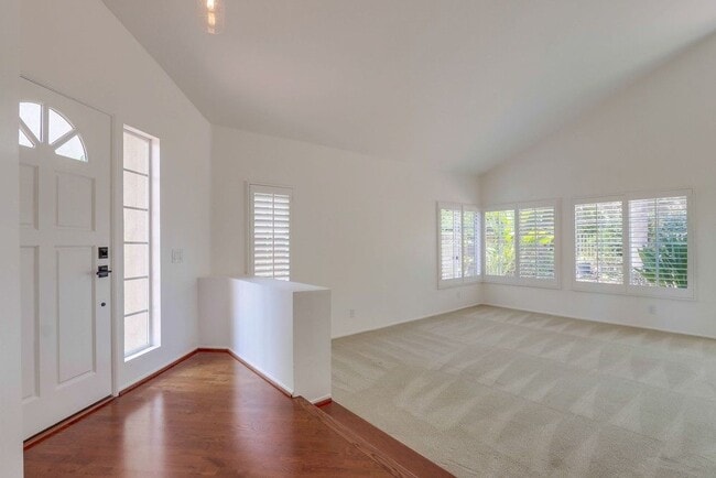 26721 Sierra Vista in Mission Viejo, CA - Building Photo - Building Photo