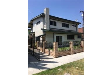 159 E Spruce Ave in Inglewood, CA - Building Photo - Building Photo