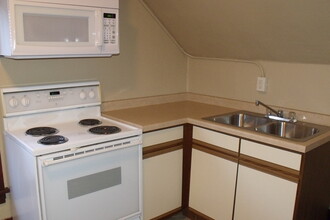 22 16th Ave N, Unit 2 in St. Cloud, MN - Foto de edificio - Building Photo