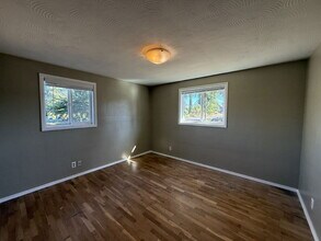 1186 M St in Springfield, OR - Building Photo - Building Photo