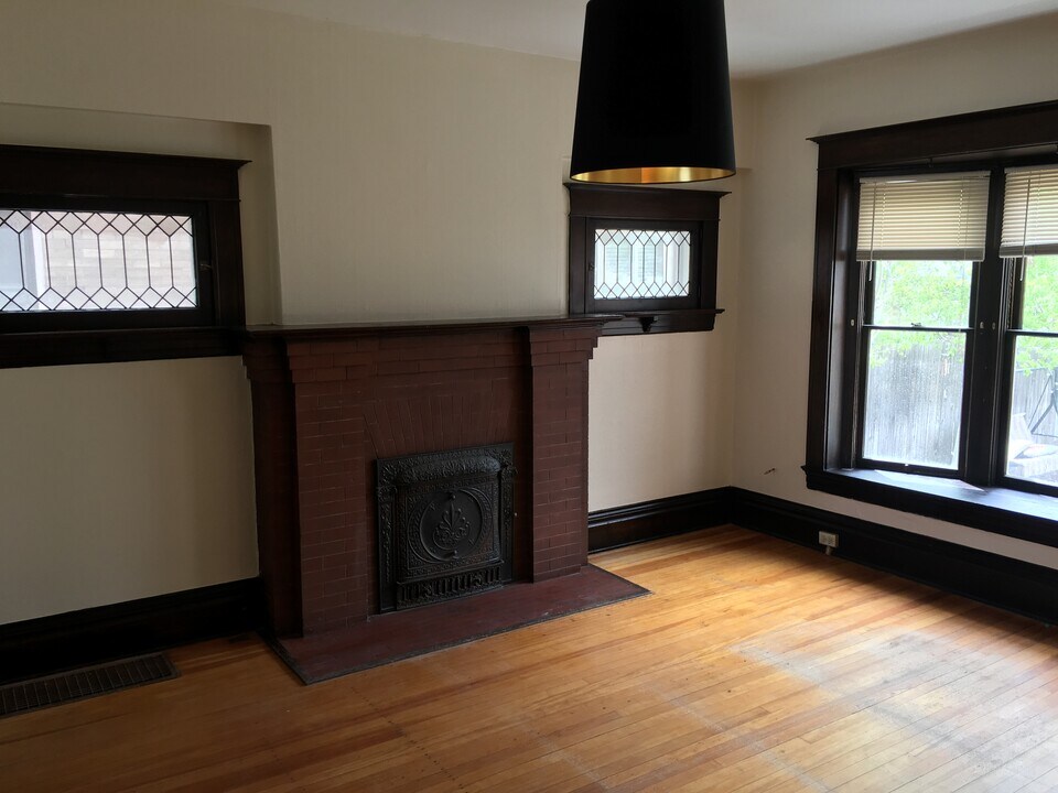 59 S Logan St in Denver, CO - Building Photo