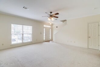 908 Jefferson Dr in Gulfport, MS - Building Photo - Building Photo