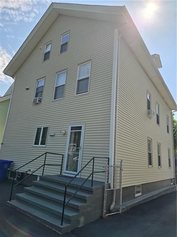 40 Summit St in East Providence, RI - Building Photo - Building Photo