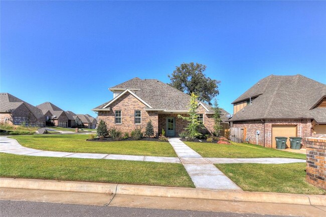 2201 Hermoso Way in Edmond, OK - Building Photo - Building Photo