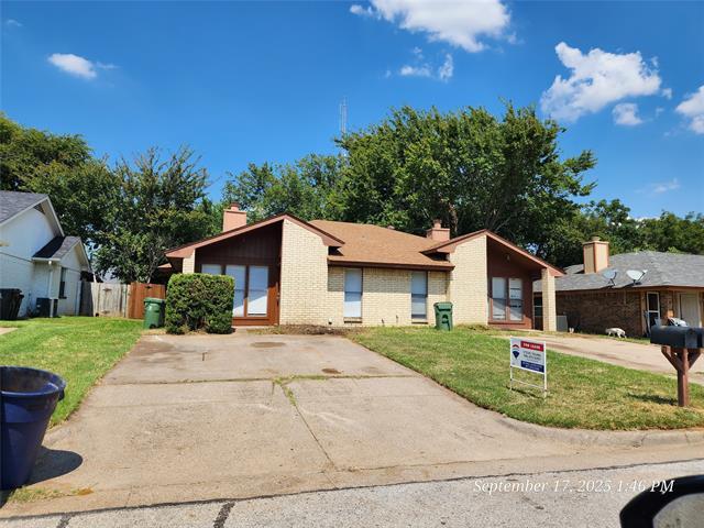 property at 517 Gibbins Ct