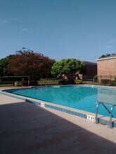 5317 Curry Ford Rd in Orlando, FL - Foto de edificio - Building Photo