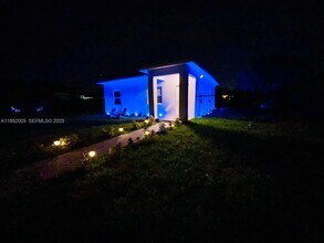 1170 NW 142nd St in Miami, FL - Building Photo - Building Photo