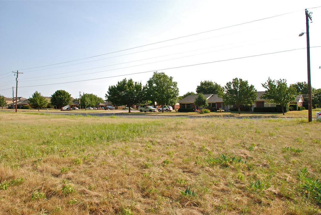 Granbury Meadows Apartments in Granbury, TX - Foto de edificio