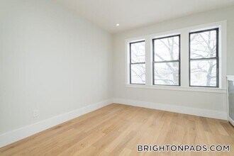8 Elko St, Unit 12 in Boston, MA - Building Photo - Building Photo