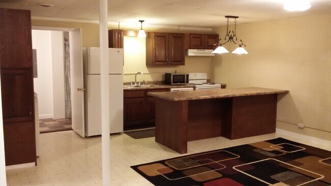 1202 1st Ave in Muscatine, IA - Building Photo - Building Photo