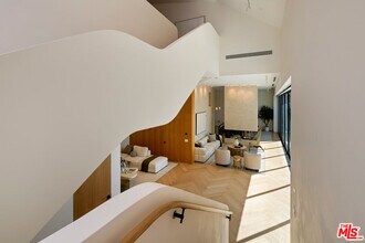 3699 Alta Mesa Dr in Los Angeles, CA - Building Photo - Building Photo