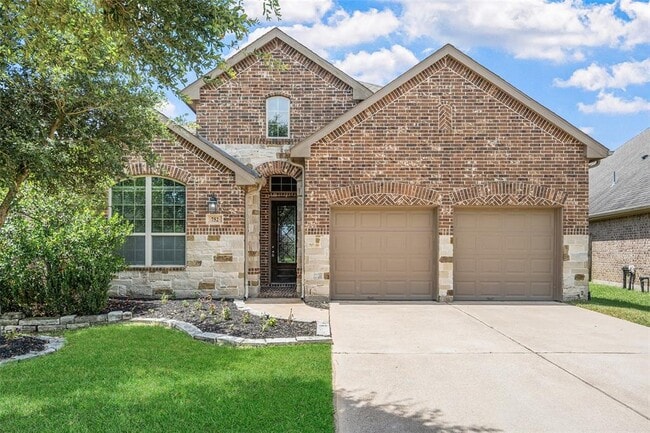 property at 752 Mayhill Ridge Ln