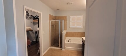 910 Fallbrooke Ave in Deltona, FL - Building Photo - Building Photo