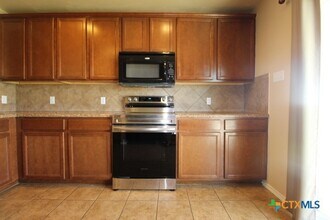 304 W Gemini Ln in Killeen, TX - Foto de edificio - Building Photo