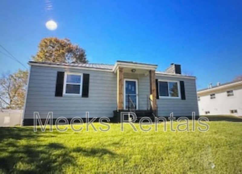 533 Dudding Ave in Hurricane, WV - Building Photo