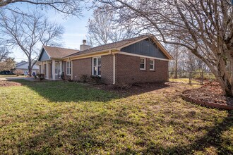 110 Peabody Rd in Meridianville, AL - Building Photo - Building Photo