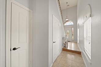 6426 E Linpar Ct in Houston, TX - Building Photo - Building Photo