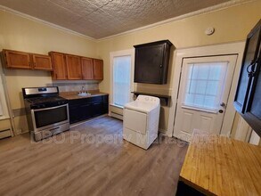 157 6th Ave in Troy, NY - Building Photo - Building Photo