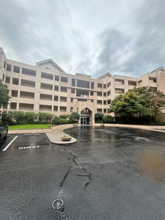 6685 W Burnside Rd in Portland, OR - Foto de edificio