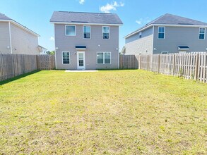 106 Centennial Ct in Hinesville, GA - Building Photo - Building Photo