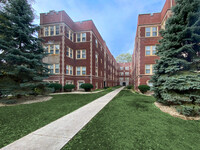 Necedah at 4740-4748 South Greenwood in Chicago, IL - Foto de edificio - Building Photo