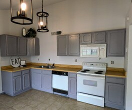 408 Vincent St in Cedar Hill, TX - Building Photo - Building Photo
