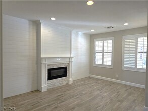 927 Via Canale Dr in Henderson, NV - Building Photo - Building Photo