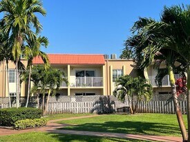 5000 NW 79th Ave in Doral, FL - Building Photo