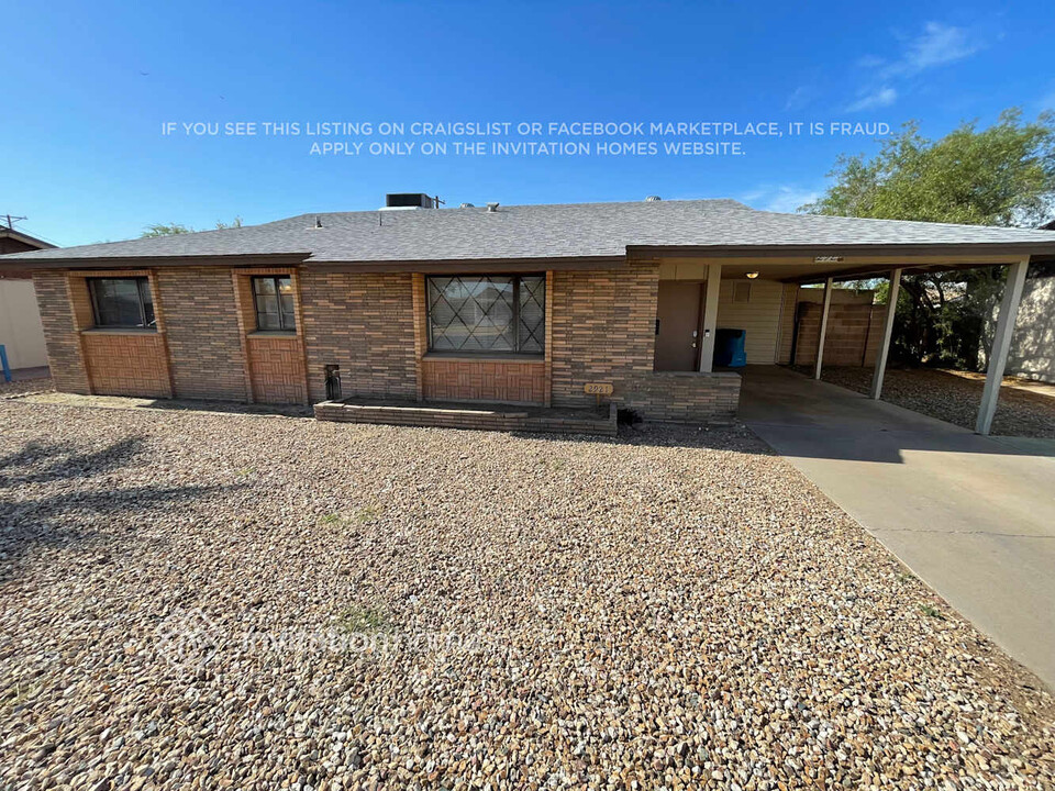 2921 W Citrus Way in Phoenix, AZ - Foto de edificio