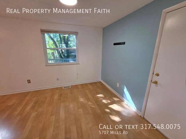 5707 W Mills Rd in Indianapolis, IN - Building Photo - Building Photo
