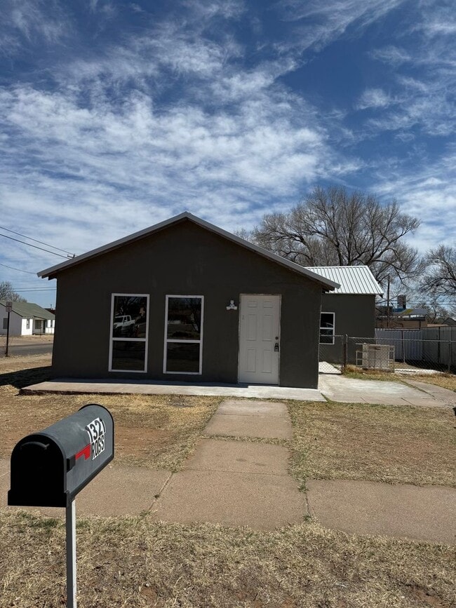 property at 1321 Ross St