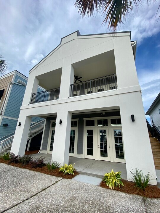 158 State St in Bluffton, SC - Building Photo