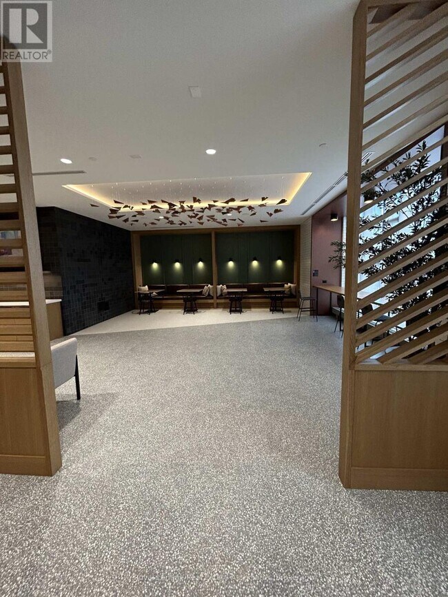 2495 Eglinton Ave W in Mississauga, ON - Building Photo - Building Photo