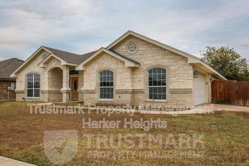 4001 Dewitt County Ct in Killeen, TX - Foto de edificio