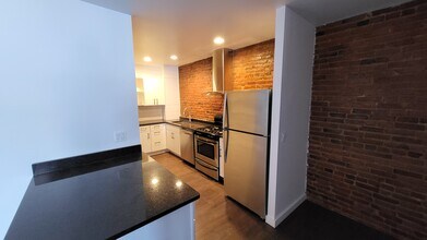 403 N Charles St, Unit Suite 500 in Baltimore, MD - Building Photo - Building Photo