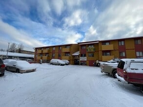 1046 W 26th Ave in Anchorage, AK - Foto de edificio - Building Photo