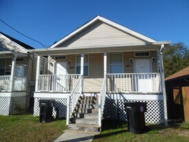 1421-1423 Numa St in New Orleans, LA - Building Photo
