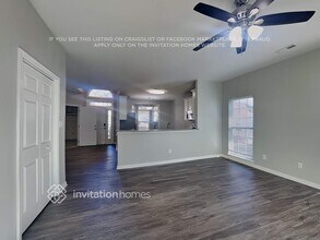 9608 Veronica Dr in Charlotte, NC - Foto de edificio - Building Photo