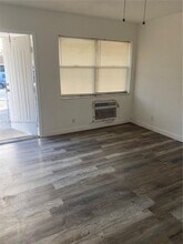 1051 NW 27th Ave-Unit -1 in Fort Lauderdale, FL - Building Photo - Building Photo