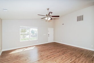 11016 Thousand Oaks Dr in Huntersville, NC - Building Photo - Building Photo