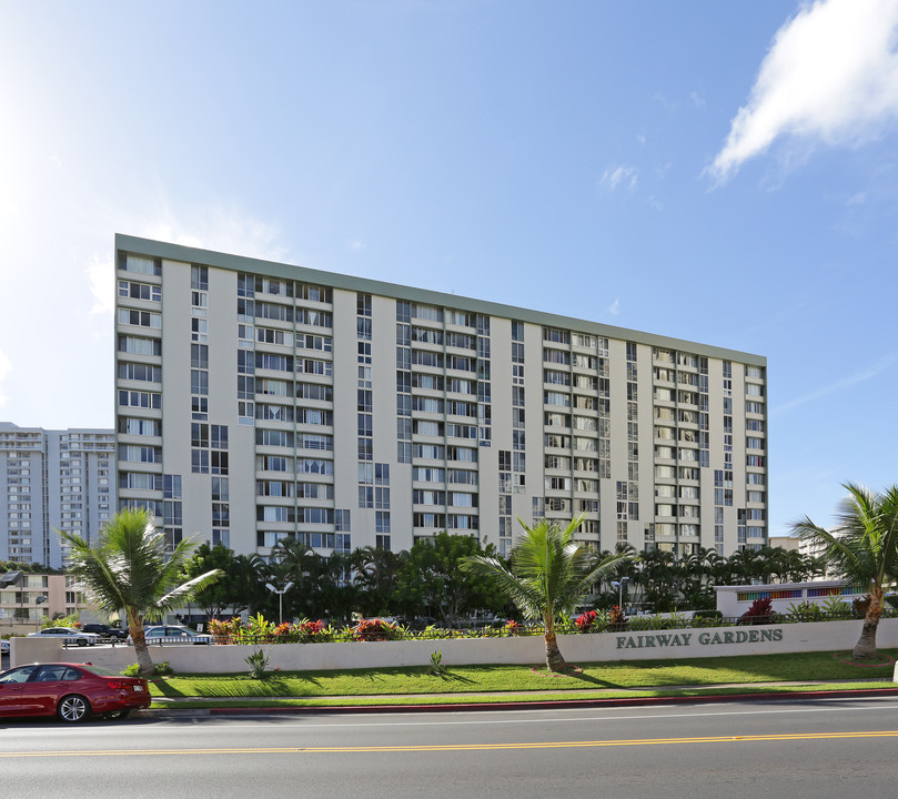 Fairway Gardens in Honolulu, HI - Building Photo