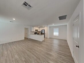 4115 Southton Tarn in San Antonio, TX - Building Photo - Building Photo