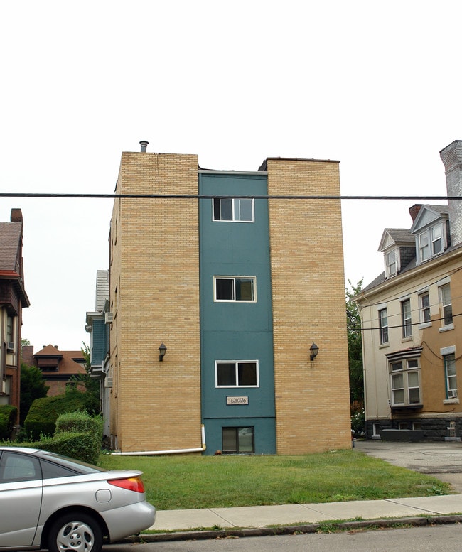 5921 Walnut St in Pittsburgh, PA - Building Photo - Building Photo