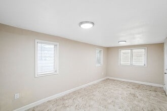 8108 N Alaska St in Tampa, FL - Building Photo - Building Photo