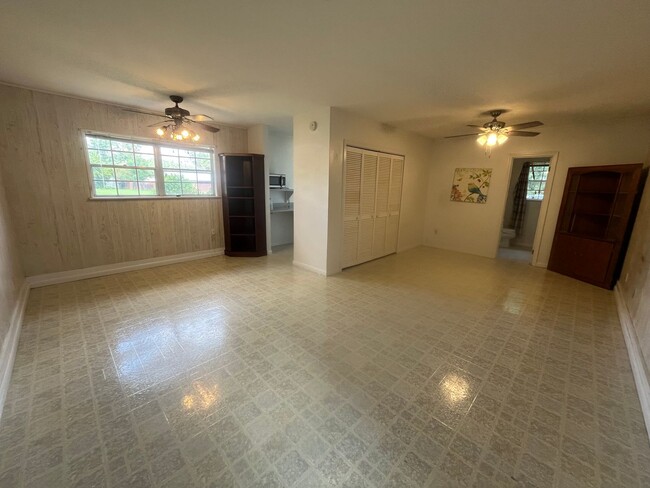 1216 11th Ave in Wellborn, FL - Building Photo - Building Photo