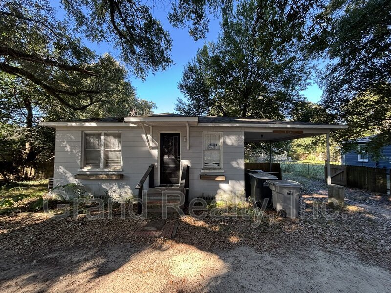 114 Yoakum Ct in Pensacola, FL - Building Photo