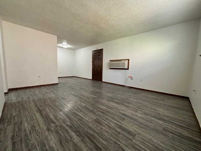 Avendale Pointe Apartments in Lawton, OK - Building Photo - Building Photo